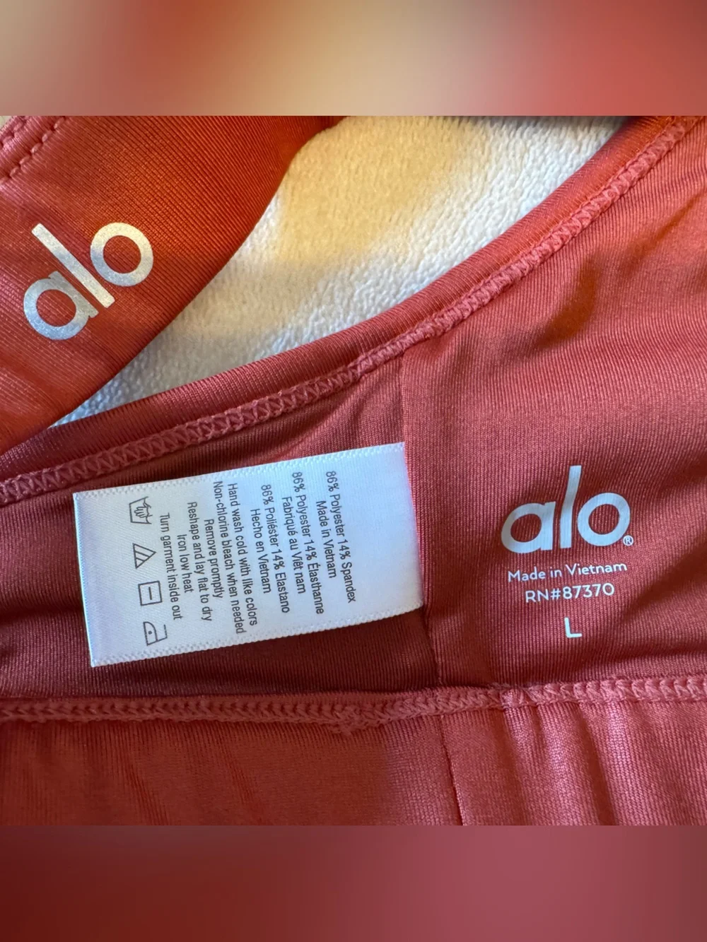 EUC! ALO Yoga Rust Red Strappy V-Neck Sports Bra, Size L